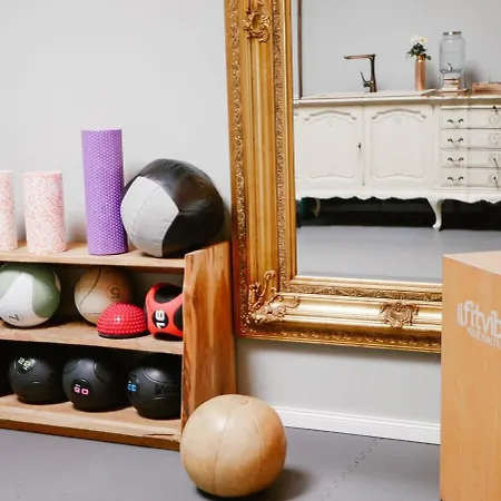 Fitvibes Mit Fitnessstudio&sauna